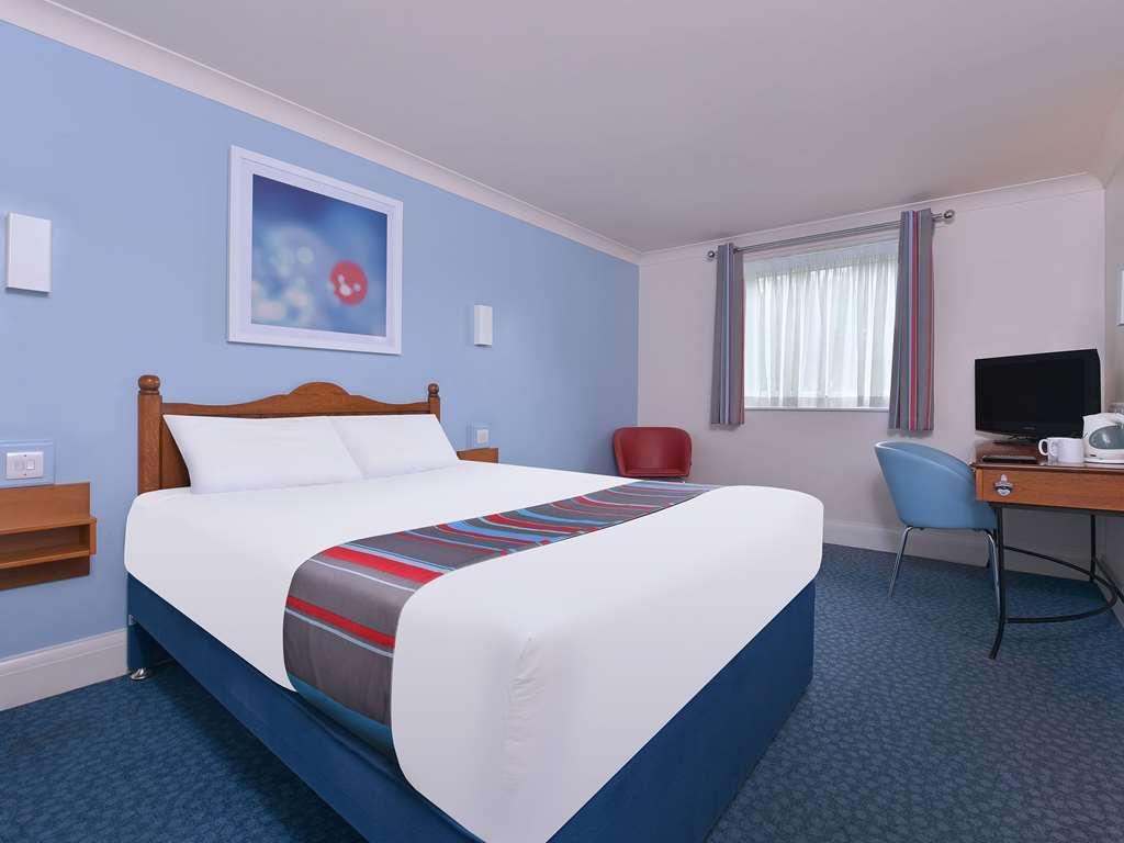 Travelodge Basildon Wickford Habitación foto
