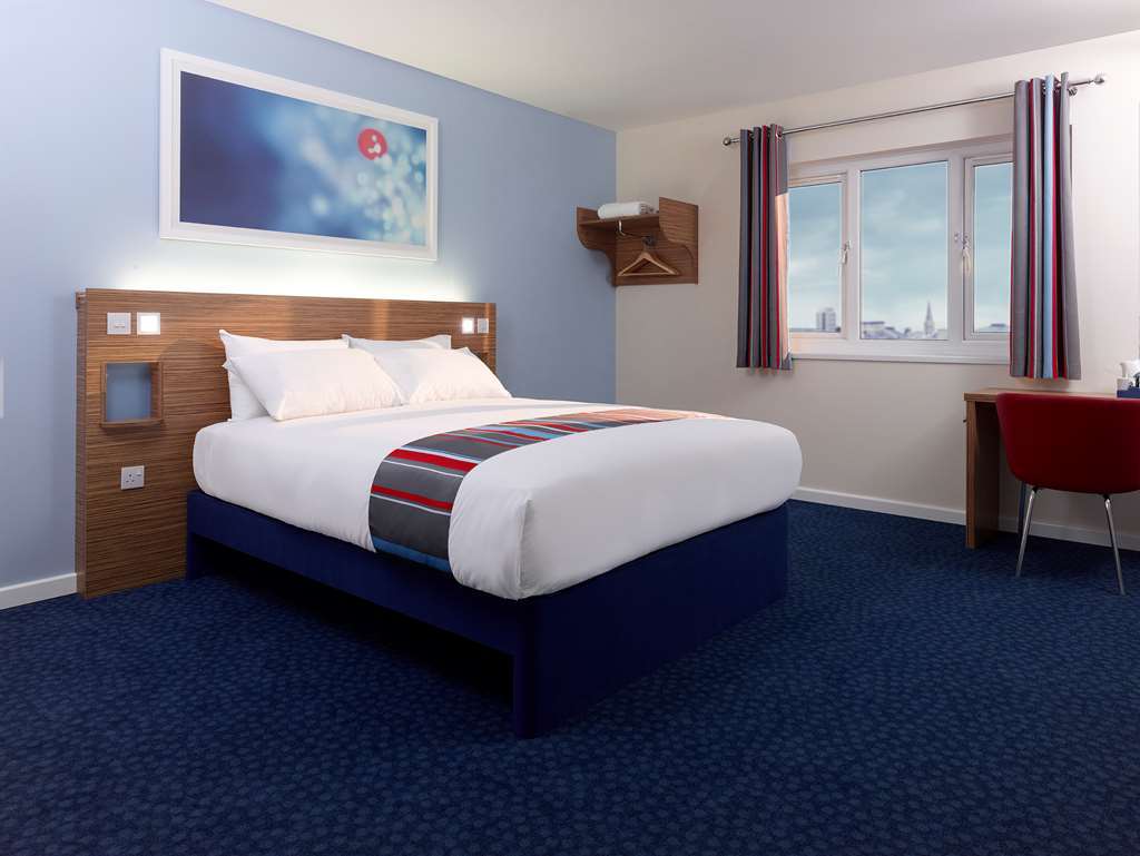 Travelodge Basildon Wickford Habitación foto